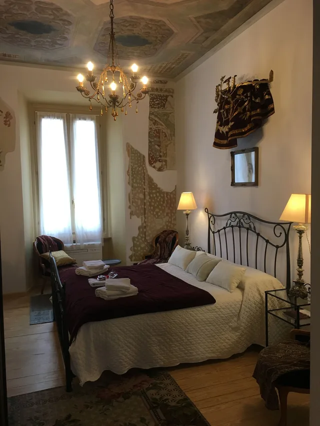 Apartment, House, Queen Bed, 2 Sofa, Kitchenette, Verona Journeys 4/10