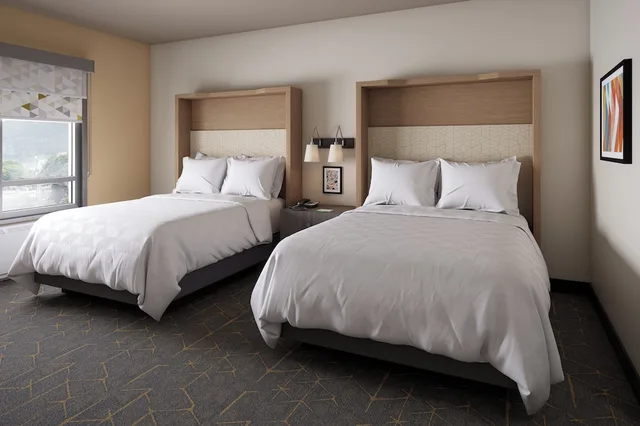غرفة قياسية بسريرين كوين، Holiday Inn Nw Houston Beltway 8 7/9