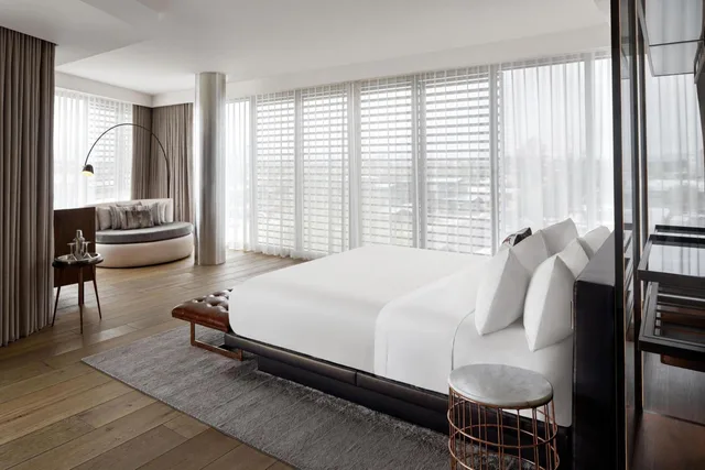 Wonderful, King Bed, Accessible، W Scottsdale 1/5