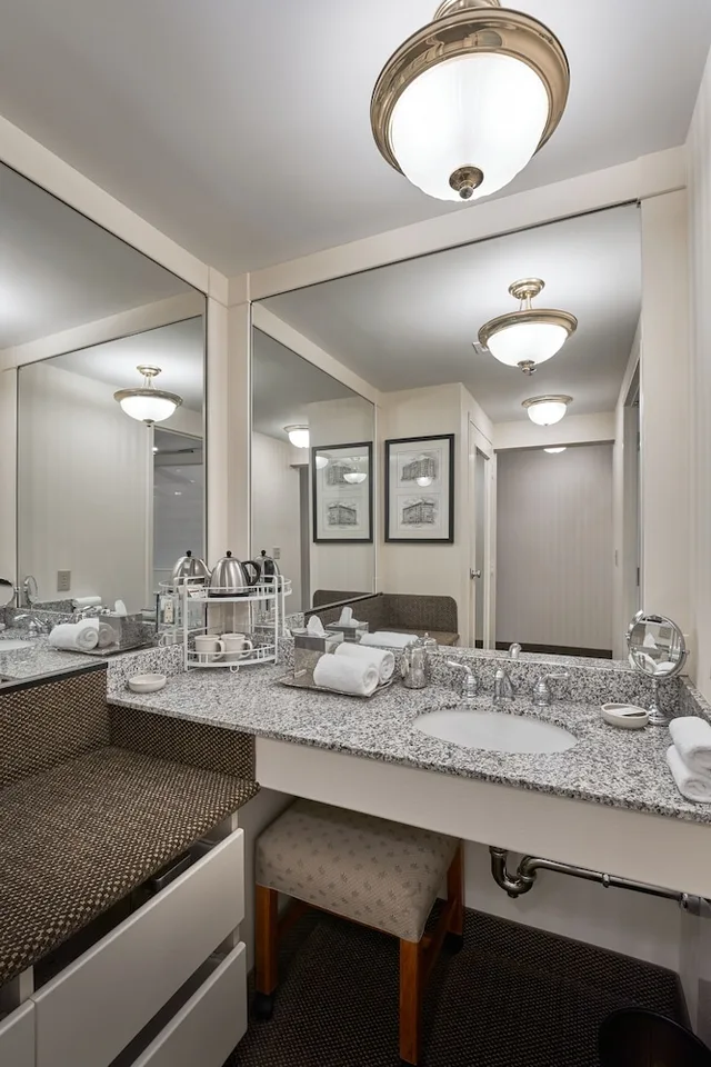 غرفة بسرير كوين لذوي الإعاقة، O Henry Hotel 6/6