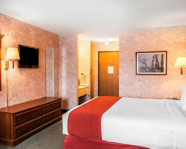 غرفة بسرير كينج، Econo Lodge Longmont East 3/10