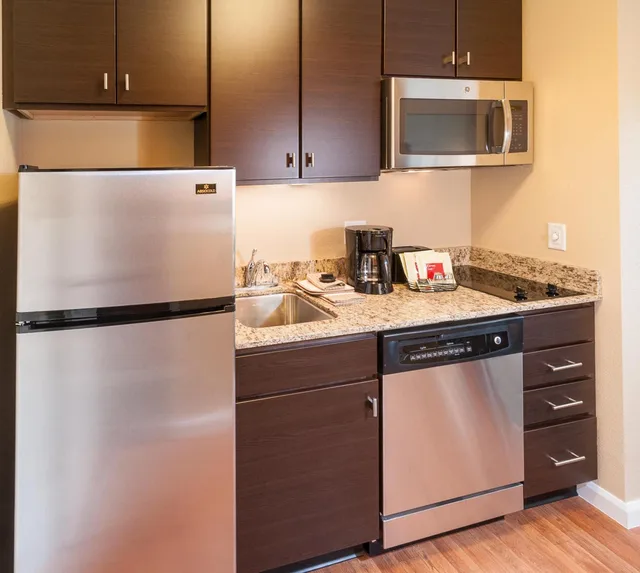 استوديو بسرير كينج مع أريكة بحوض استحمام لذوي الإعاقة، Towneplace Suites Minneapolis Mall of America 10/10