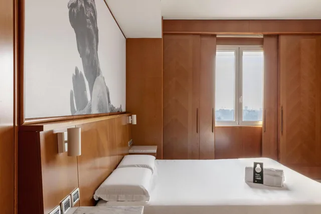 Room, Queen Bed, B&B Hotel Modena 7/8