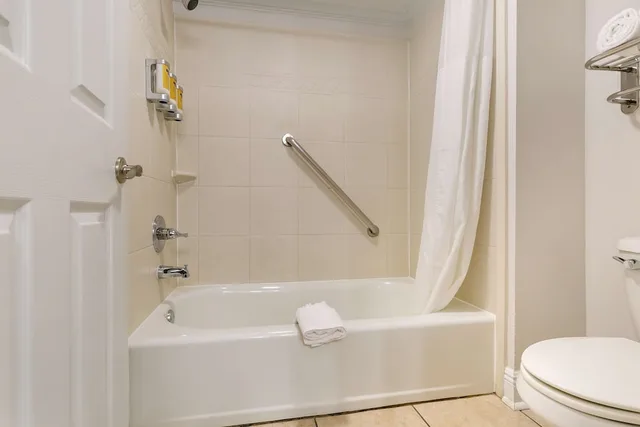 غرفة قياسية بسريرين كوين، BEST WESTERN PLUS WESTBANK 8/10