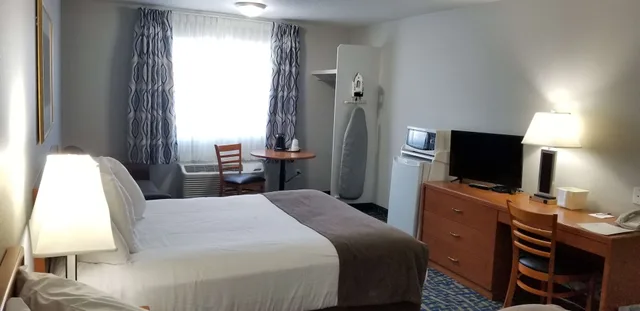 غرفة قياسية بسريرين كوين، SureStay Plus Hotel By Best Western Lethbridge 9/10