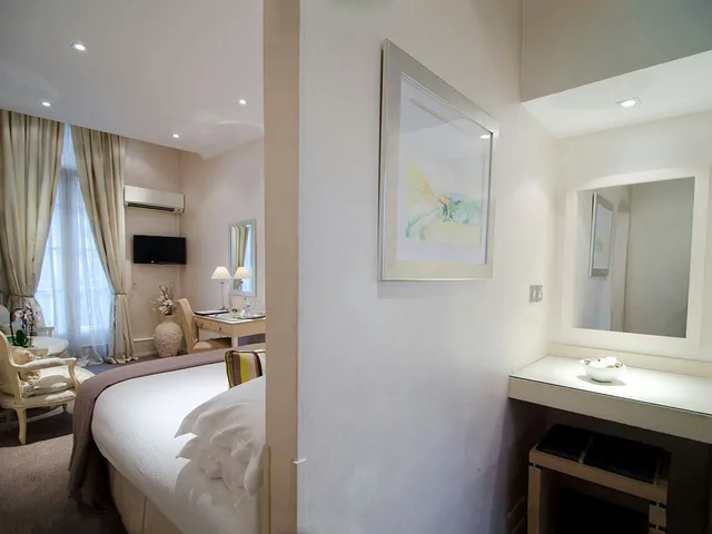 Room, Double Bed, The Beaufort Knightsbridge 6/6