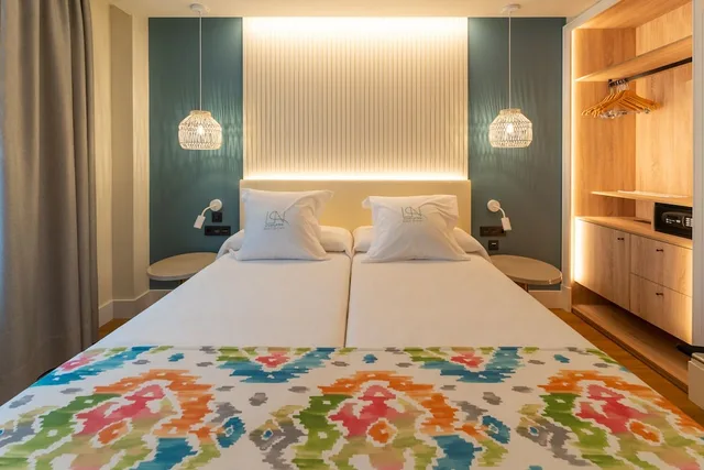 غرفة قياسية بسريرين منفصلين، LA PUERTA DE NERJA HOSTAL BOUTIQUE 3/5