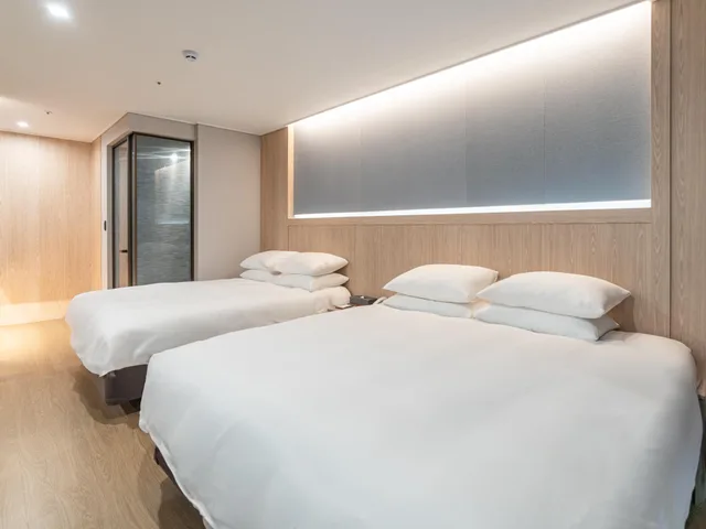جناح ركني بسرير كينج، Jeju Bolton Hotel 1/1