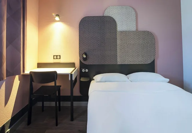 غرفة بسرير مزدوج لذوي الإعاقة، B&B HOTEL Avignon 1 3/6