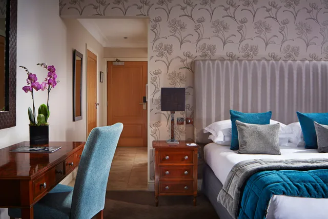 غرفة فاخرة بسرير كينج، Alexander House And Utopia Spa 1/3