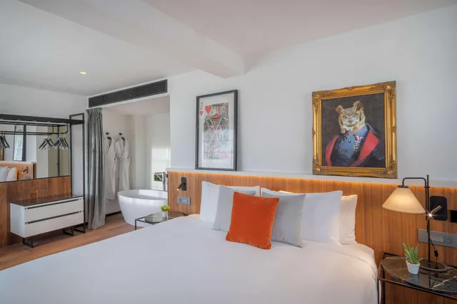 Regent, Suite, The Level At The Melia White House 2/10