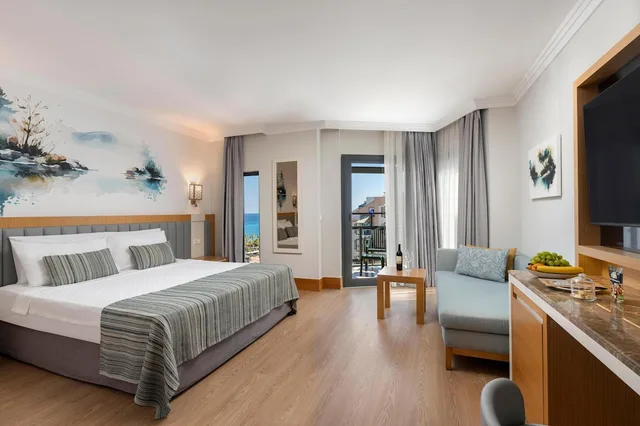غرفة قياسية بسرير مزدوج أو سريرين منفصلين، Limak Limra Hotel & Resort 5/10
