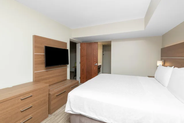 جناح بسريرين كينج، Holiday Inn Express Hotel Suites St George North 2/3