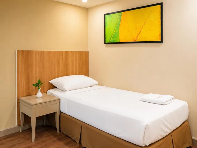 غرفة بزنس بسرير فردي بغرفتي نوم، Grand Tropic Suites Jakarta 4/8