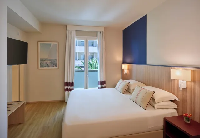 Superior, Quadruple, Twin Beds, Sofa, Terrace, Serena Majestic Hotel Residence 2/2