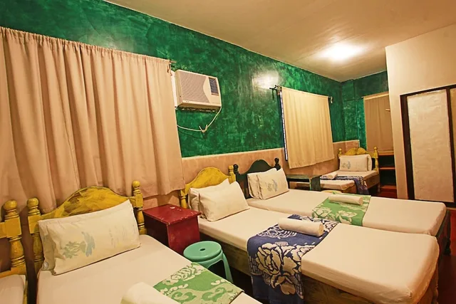 غرفة رباعية بخمسة أسرّة، Gabby Apos S Bed And Breakfast 1/1