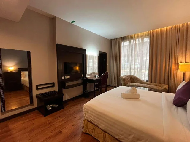 غرفة تنفيذية ديلوكس بسرير كينج، Kingston Hotel 18 AT Kuala Lumpur Sri Damansara 1/1