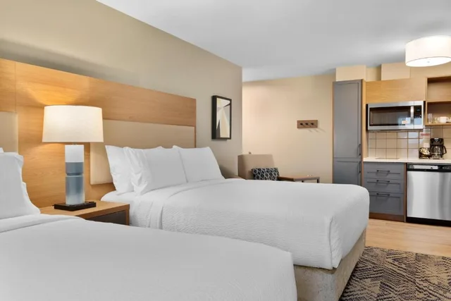 استوديو بسريرين كوين، Candlewood Suites Collingwood 2/6