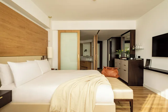Red Level, Supreme، Torre Melina Gran Melia 1/3