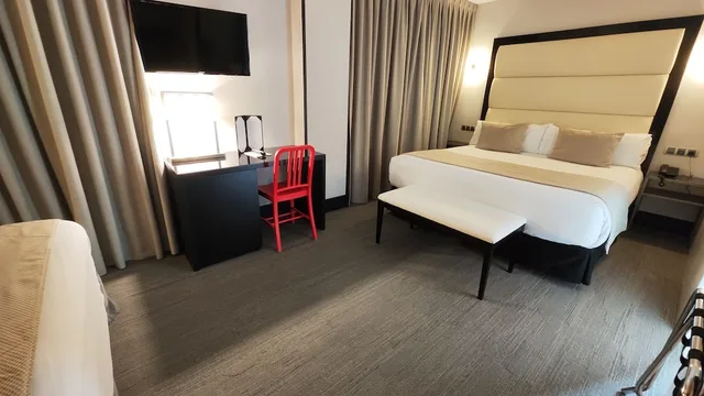 غرفة عائلية بسريرين مزدوجين، Mirador de Chamartin 1/4