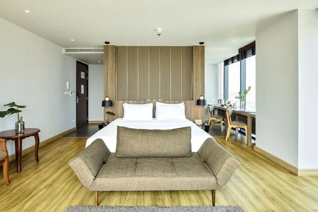 Mini, Suite, King Bed، TK. Palace Hotel & Convention Bangkok 3/6