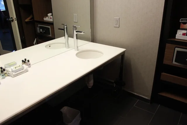 Room, 2 Queen Beds, Accessible, Aloft Syracuse Inner Harbor 5/7