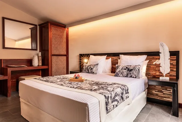بنغل عائلي بسريرين كوين وسريرين منفصلين، Iloha Seaview Hotel 1/5