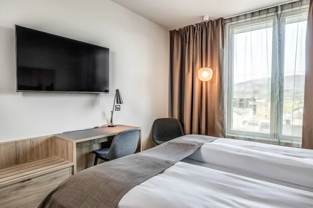 Standard, Twin Beds, Quality Hotel Airport Vaernes 2/3