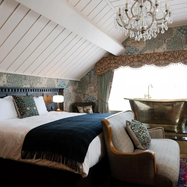 جناح جونيور، The Old Inn Crawfordsburn 2/5