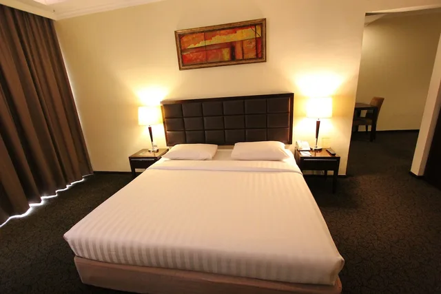جناح تنفيذي بسرير كينج، Harmoni One Convention Hotel and Service Apartments 1/3