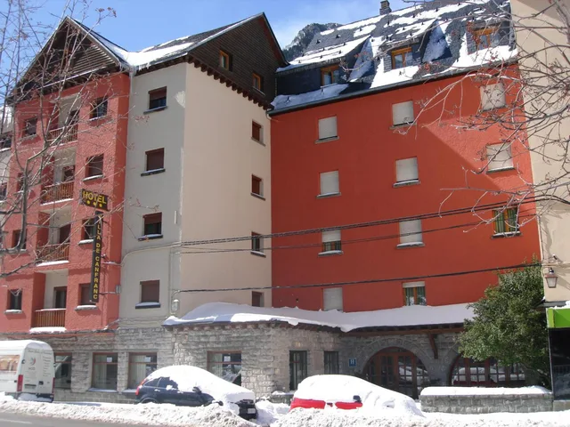 غرفة بسريرين منفصلين، Villa de Canfranc 1/4