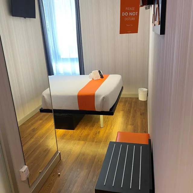 غرفة بسرير مزدوج، easyHotel Lisbon 4/6