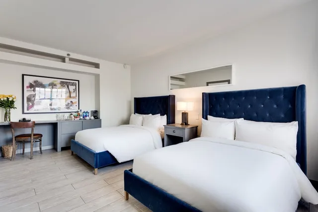 غرفة سوبيريور بسريرين مزدوجين بإطلالة على المدينة، Clinton Hotel South Beach 2/5