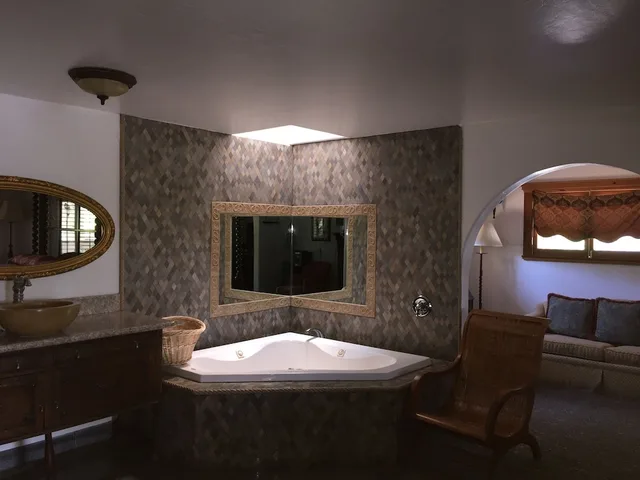 جناح بسرير كينج، Chantico Inn 4/5