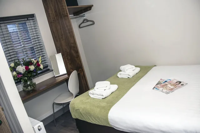 غرفة قياسية صغيرة بسرير مزدوج، Base Serviced Apartments - City Road 2/4
