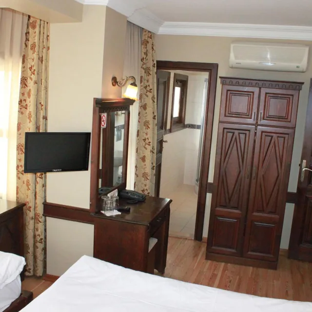غرفة قياسية ثلاثية، HOTEL SULTAN HILL 2/6