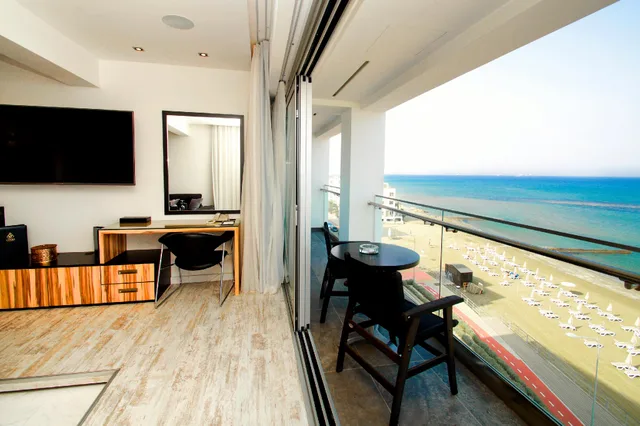 جناح غراند تنفيذي، The Ciao Stelio Deluxe Hotel - Adults Only 2/2