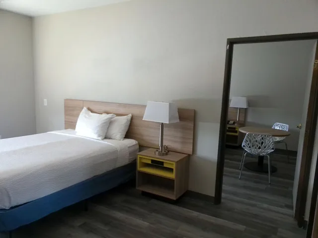 جناح بسرير كينج وسرير كوين بغرفة نوم واحدة، Days Inn & Suites by Wyndham Tucson/Marana 7/10