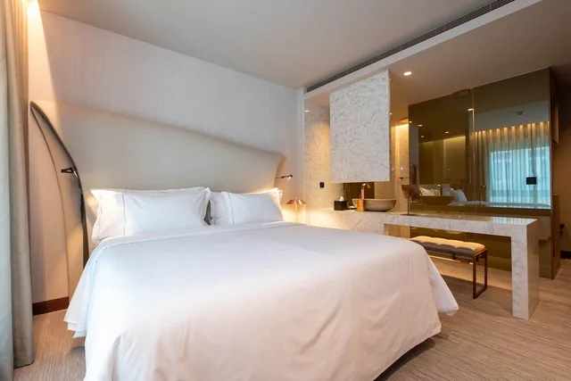 غرفة متصلة عائلية بسرير كينج وسريرين منفصلين، Bessahotel Baixa 1/4