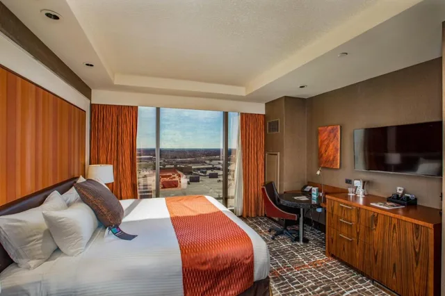 Tower, Spa, Standard, King Bed، Choctaw Casino & Resort Durant, a Wyndham Grand Hotel 1/6