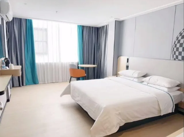 غرفة ديلوكس بسرير كينج وسرير كوين، City Comfort Inn (Guangzhou Taihe Plaza) 1/4