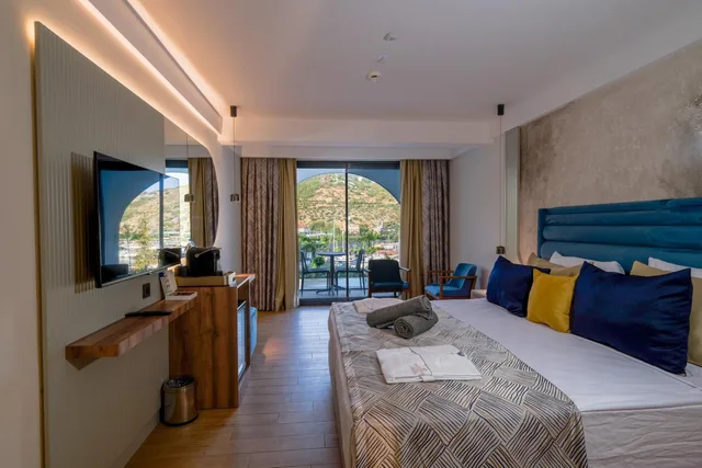 Room, Double Bed, Pool Access، Ada Port Hotel 2/3