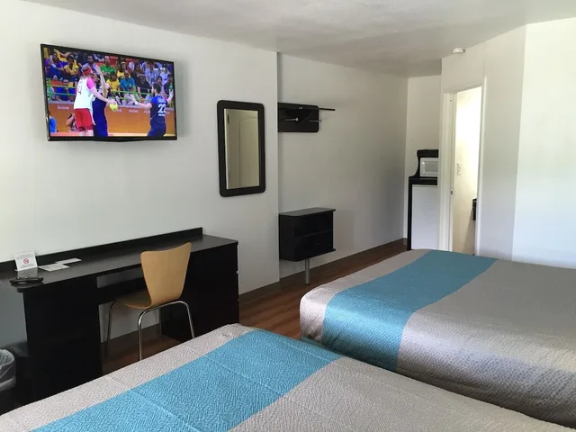 غرفة ديلوكس بسرير كوين، Motel6 Prairie Du Chien, WI 7/10