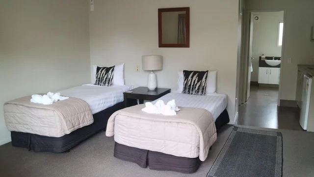 1 Bedroom, Spa, Suite، Executive on Fenton 1/1