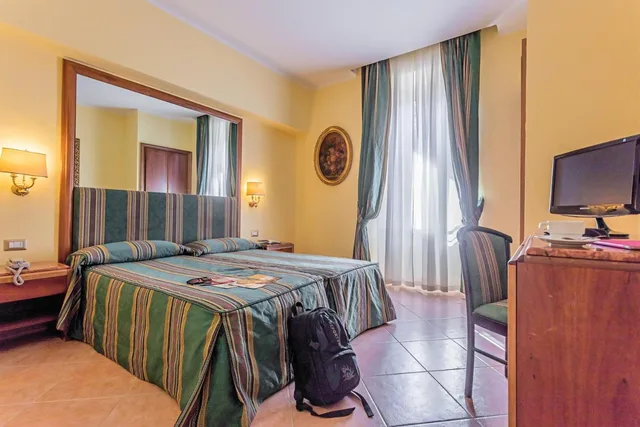 غرفة قياسية بسرير مزدوج أو سريرين منفصلين، Raeli Hotel Noto 1/10