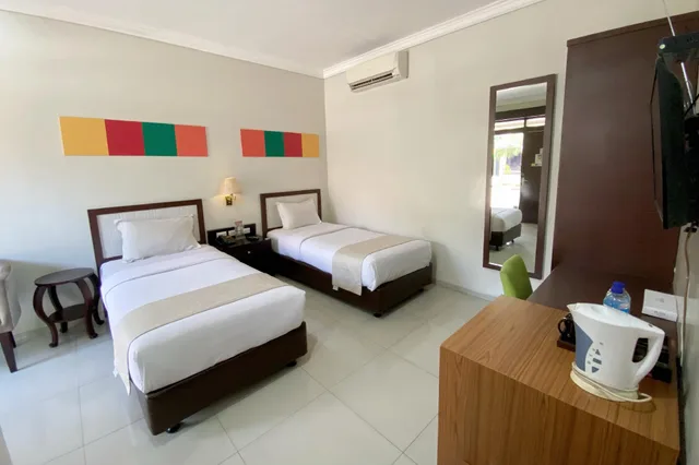 Standard, Twin Beds, Hotel Plaza Semarang 1/1