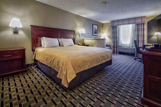جناح بسرير كينج، Quality Inn Moore Oklahoma City 3/6