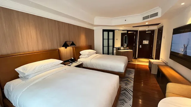 غرفة ديلوكس بسريرين مزدوجين بإطلالة على الحديقة، Sheraton Jakarta Soekarno Hatta Airport 4/10