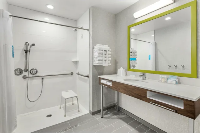 Studio, King Bed, Accessible, Hampton Inn Odessa Trinity 2/2