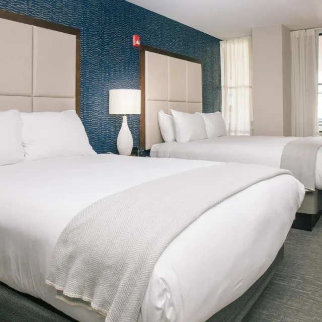 Deluxe, Suite, 2 Queen Beds, City View, Sofa, Haywood Park Hotel, Ascend Hotel Collection 5/7